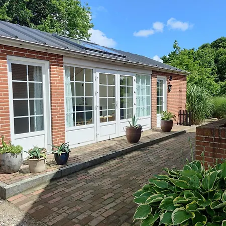 Kristinebjerg Проживание в семье Jelling